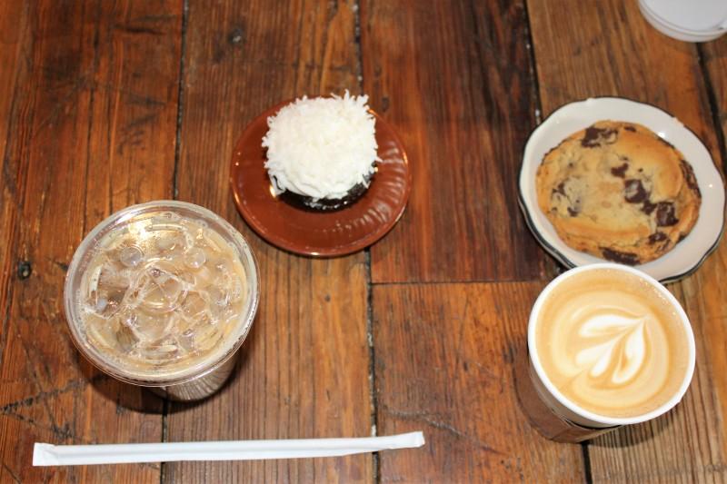 We had an iced latte, a chocolate coconut cupcake, a latte and a chocolate chip cookie.