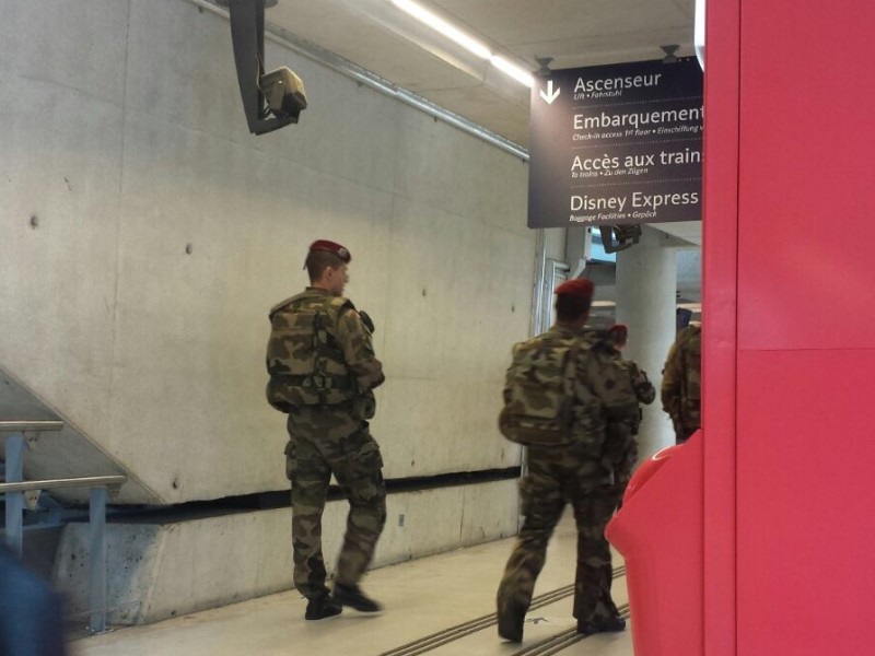 Soldiers use Paris transportation system after the attacks. Photo by Ana Cervera
